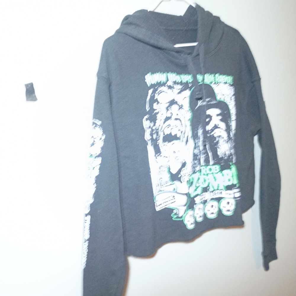 Hottopic Rob Zombie Strange, Uncanny...Cropped Hoodie Women's Large - Picture 5 of 16